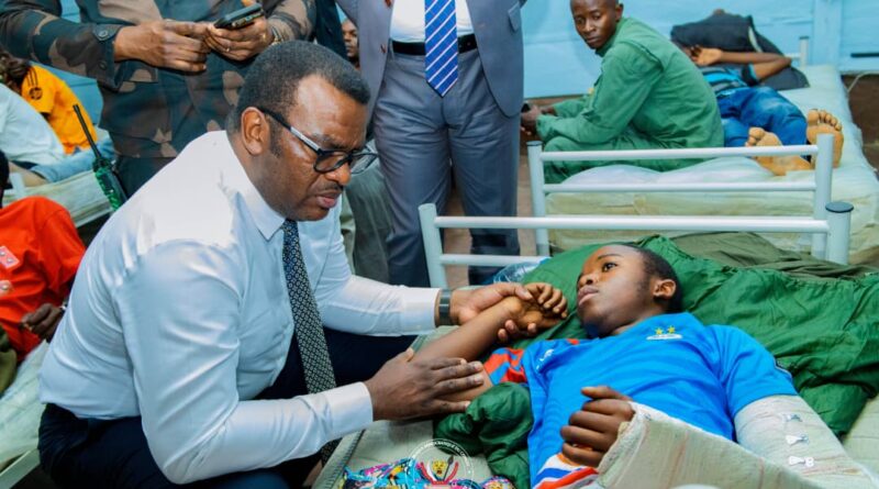 Ituri : le VPM Jean-Pierre Lihau compati avec les militaires blessés aux fronts et promet le soutien de Kinshasa