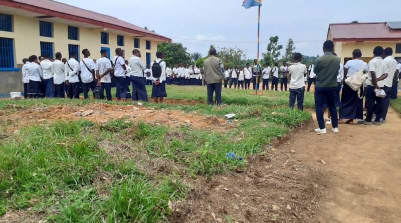 Komanda : plus de 200 élèves participent à un séminaire organisé par Samaritan’s Purse