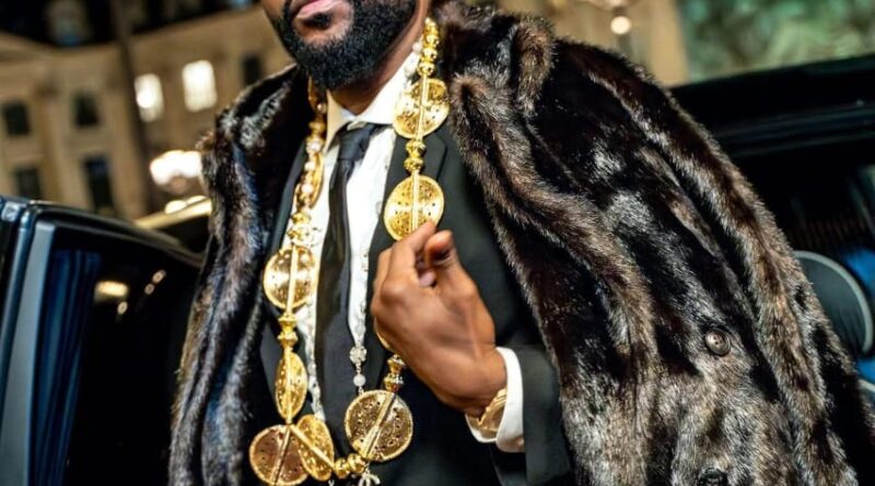 RDC : Fally Ipupa entre dans l’histoire en devenant Chevalier de l’Ordre national du Léopard