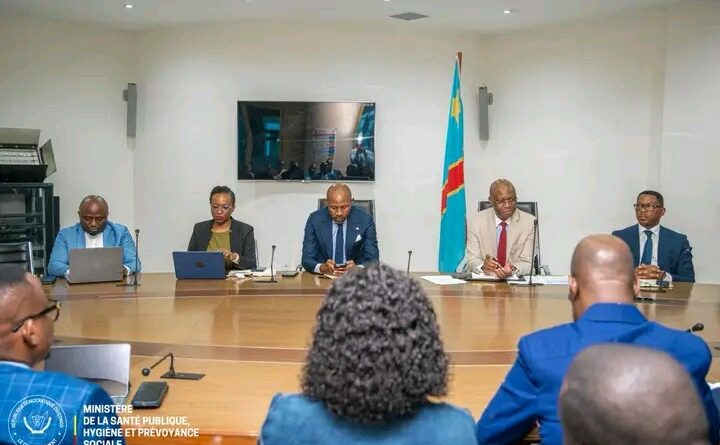 RDC : Le gouvernement échange avec les parlementaires de l’Ituri sur l’évolution de l’épidémie d’Ebola