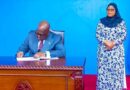 RDC–Tanzanie : Félix Tshisekedi reçu à Zanzibar pour renforcer la coopération bilatérale Photo de la cérémonie